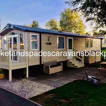 Blackpool Caravans Marton Mere Exterior photo