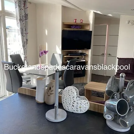 Blackpool Caravans Marton Mere Exterior photo