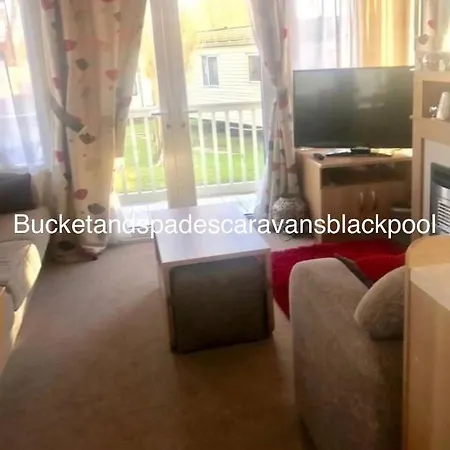 Blackpool Caravans Marton Mere Exterior photo