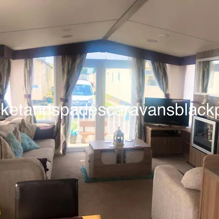 Blackpool Caravans Marton Mere Exterior photo