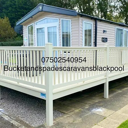 Blackpool Caravans Marton Mere Exterior photo