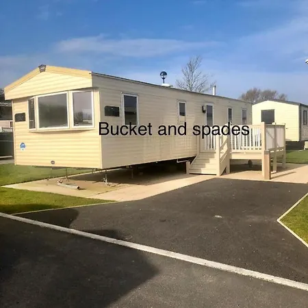 Blackpool Caravans Marton Mere Exterior photo