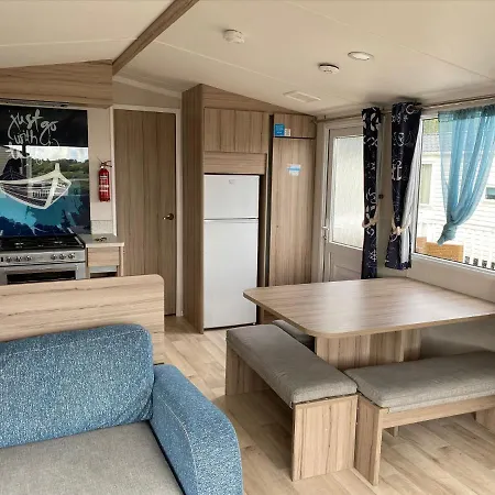 Blackpool Caravans Marton Mere Exterior photo