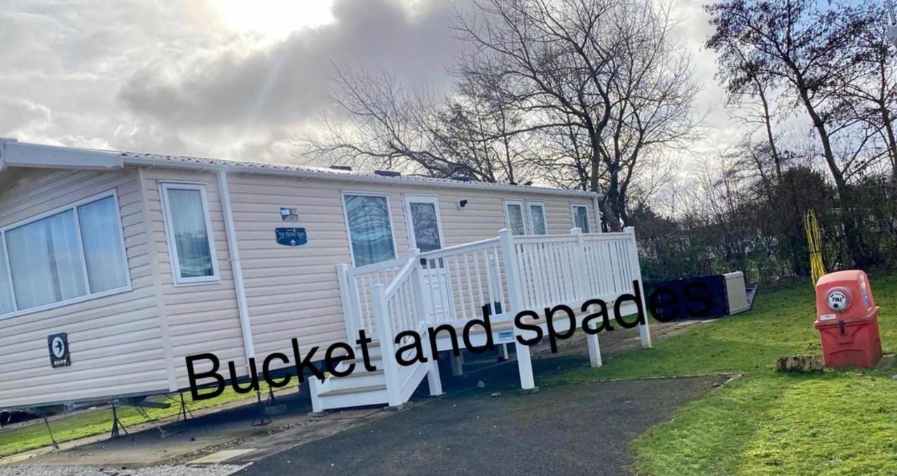 Parque de Campismo Caravans Marton Mere *